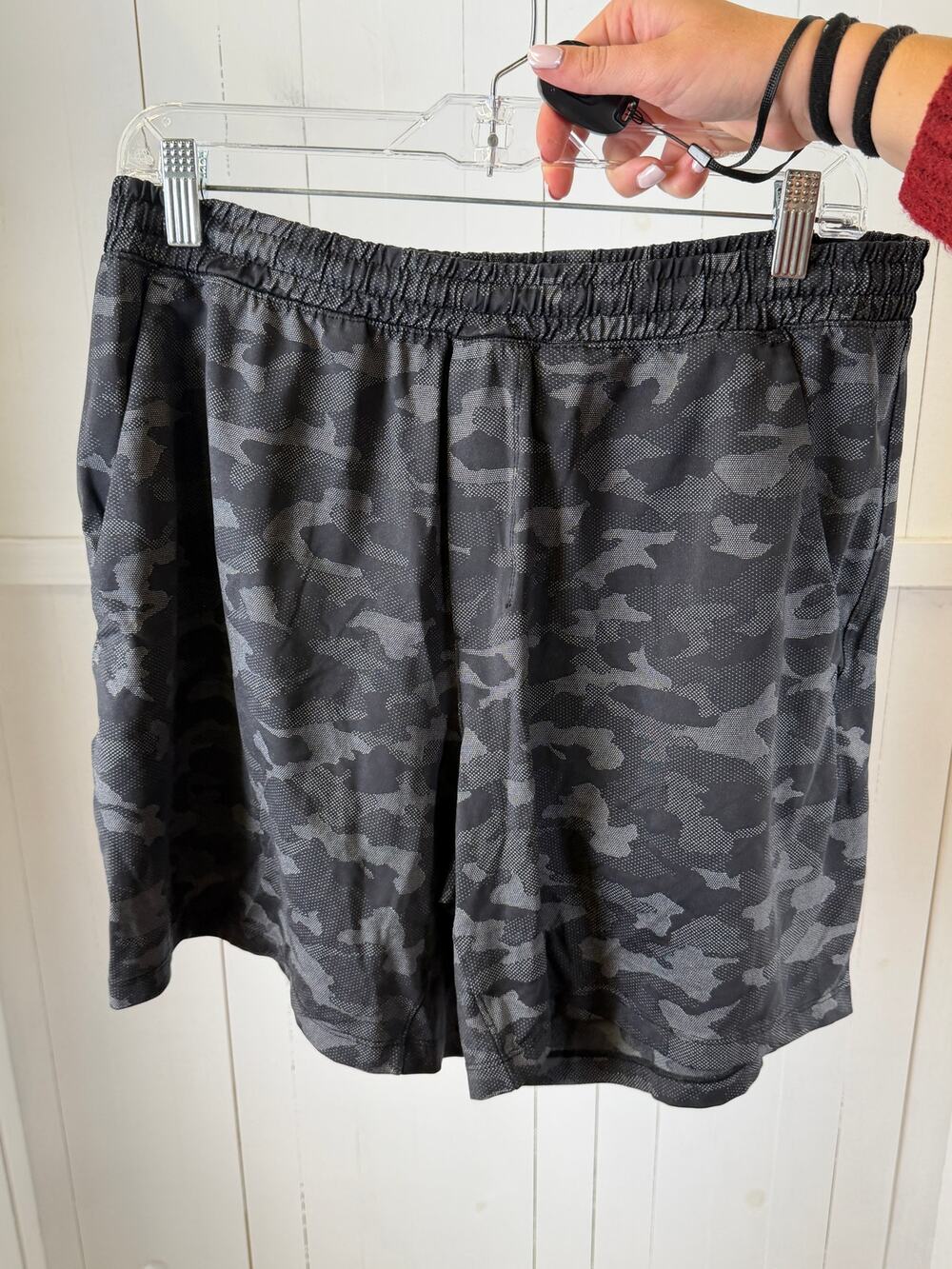 Lululemon Men's Black Gray Athletic Shorts XL